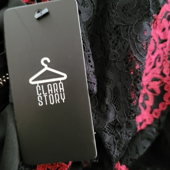 Clara Story Lace Mermaid Maxi Dress Wine/Black NWT - Picture 10 of 12